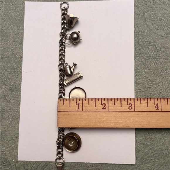 Vintage Women’s Silver-Toned Kitchen-Themed Charm Bracelet - Picture 12 of 13